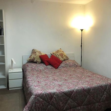 Arenada Private Rooms And Apartment Sud 卡利亚里 外观 照片