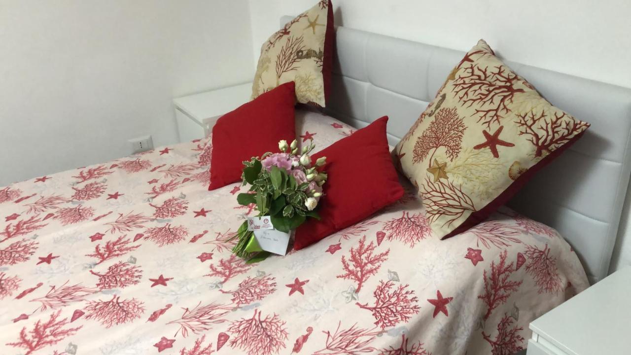 Arenada Private Rooms And Apartment Sud 卡利亚里 外观 照片