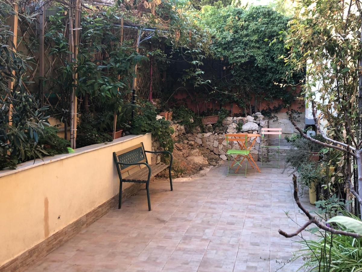 Arenada Private Rooms And Apartment Sud 卡利亚里 外观 照片